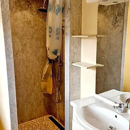 Dorfschenke Inn Stall