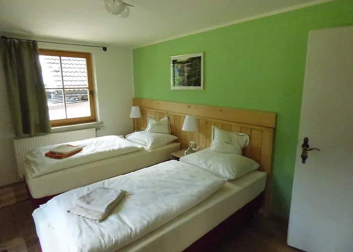 Gasthof Dorfschenke 3* Шталль